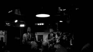 Peter Berry and the Shake Set, "Whole Lotta Lovin'"