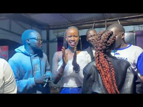 Murphy Lounge and WALK shocked 😳 Carol Flower Mc Cafy with Birthday Cake.