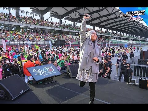 Rock Queen Ella - Live Performance at SVO Grand International Fiesta 2022 Malaysia 030622