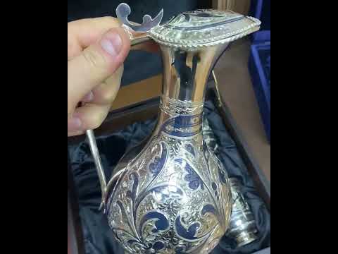 Небольшой серебряный графин, КВ213