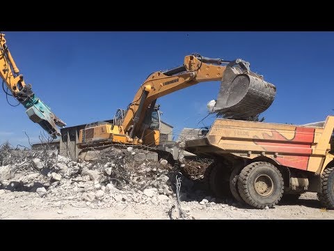 Liebherr Excavators 974 And 934 With Rotating Pulveriser - Sotiriadis/Labrianidis Demolition