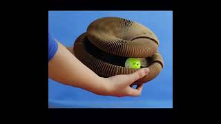 Škrabadlo pre mačky, harmonika z kartónu väčšia