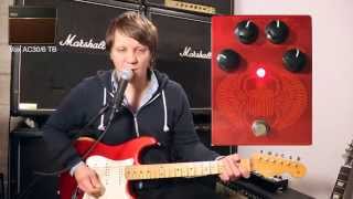 Video thumbnail for Black Arts Toneworks LSTR Fuzz by shnobel
