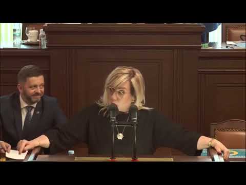 Ostrov pracujících starců: kritika navázání důchodového věku na dobu dožití