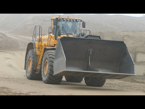 Big Volvo L350F Wheel Loader - Working in Danish Gravel Pit | Thyborøn Nordsøral