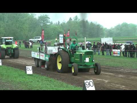 Begnins 2010, 6.5tFarmstock Samstag 3, Guggisberg Ernst JohnDeere 6030, 2.Lauf FP