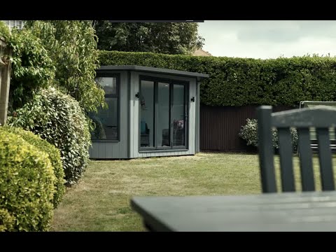 Explore the Detail of The Mitre Garden Building