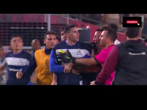 Batalla CAMPAL en partido de Universitario vs Gimnasia