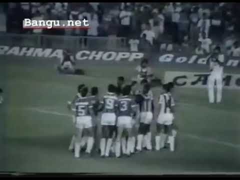 FLUMINENSE X BANGU 1985 - PÊNALTI NÃO MARCADO