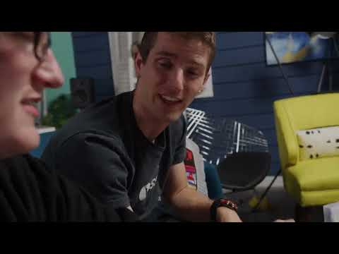 MEME: "Google's Silence: How I Embrace the Sound of Nothingness with Their Free Cloud Space." (80 ch