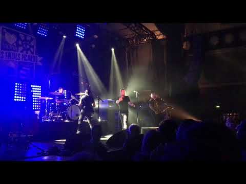 Les Fatals Picards - Sucer des Cailloux - le 8/12/18 à l'Elysée MontMartre