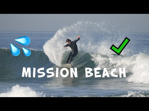 Fun waves at Mission Beach