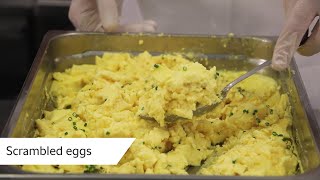 Application example: Prepare scrambled eggs in the iCombi Pro | RATIONAL