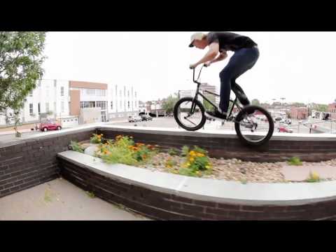 Tom Dugan-Etnies