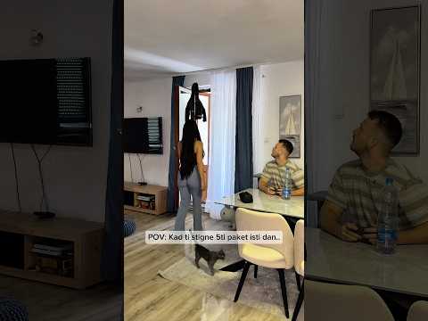 OVAKO JE JELENA SAKRILA PAKET OD MENE!