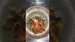 Download lagu Gundruk & kinama ko jhol/Nepali traditional soup (गुन्द्रुक र किनामाको झोल) #shorts #ytshortsvideo mp3