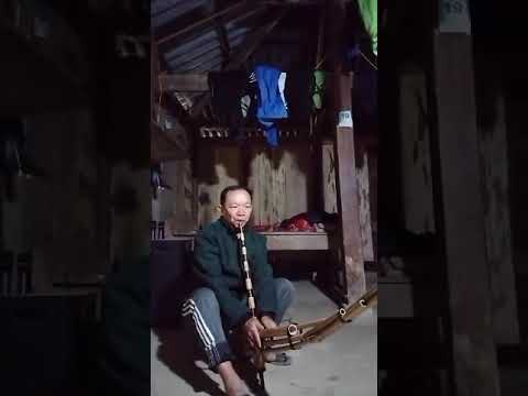 Suab Qeej nra ntiv ntxuam by Txiv Txawm Yeeb Thoj