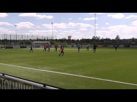 4 mei 2013 VV De Meern B1 - Kon. HFC B1 com 2-1 mooie doelpoging Sander