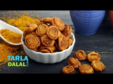 Mini Bhakarwadi, Maharashtrian Dry Snack by Tarla Dalal