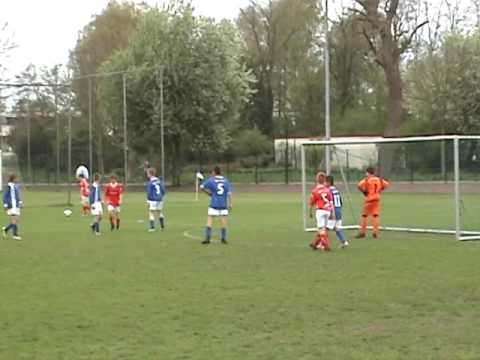 Laatste wedstrijd om plaats 5 t/m 8 tegen GVVV JO11-1