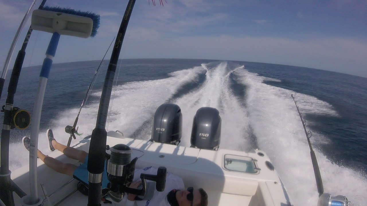 2021 Sea Hunt Gamefish 25 Offshore Calm Day