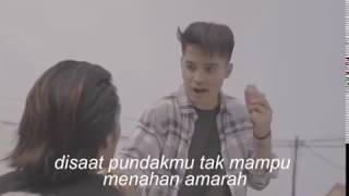 Download lagu Diatas Sajadah - Derry Sulaiman ( Liric Video) mp3