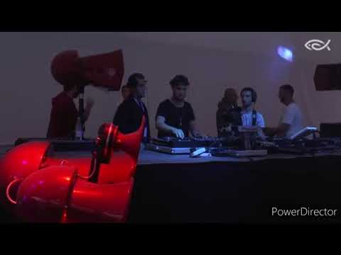 Daniel Nike & Christopher (HORISONE)