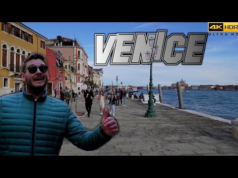 Caminhada diurna em Veneza Itália no bairro de Dorsoduro City Walk