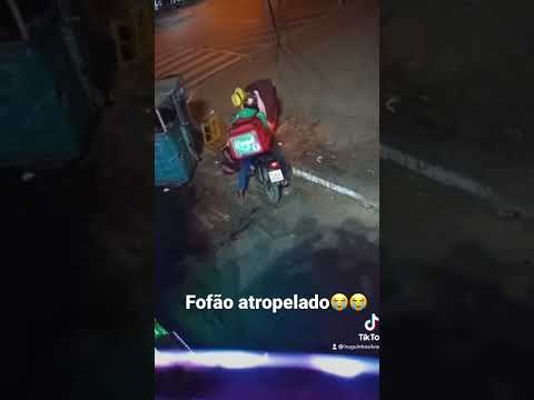 FOFÃO ATROPELADO #carreta #mortal #fofão #passinho #trenzinho #passinho #vlog #2022 #moto #chaves
