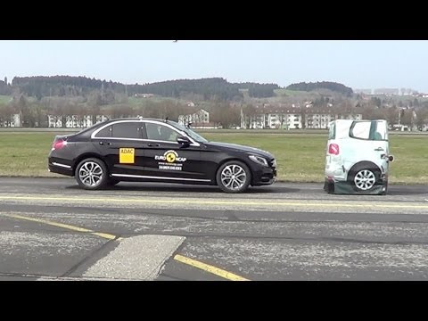 Mercedes C-Class (2014) - Autonomous Emergency Braking test