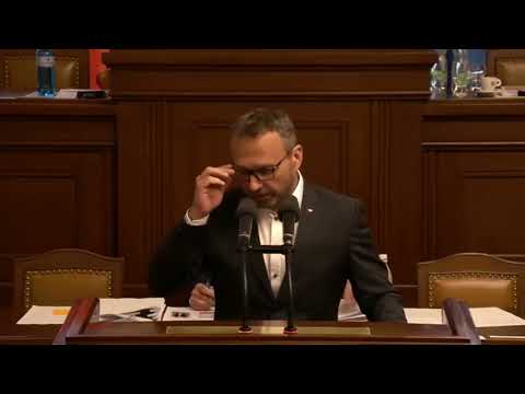 Premiér odpovídá na interpelaci k víceletému finančnímu rámci Evropské unie