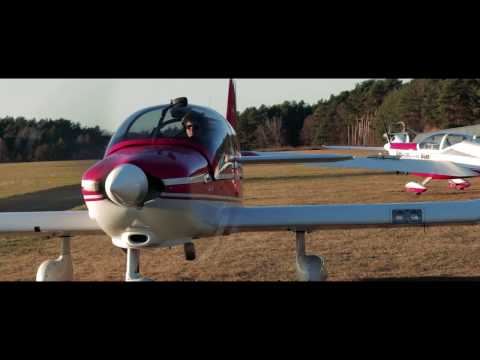 Motorflug am Flugplatz Verden-Scharnhorst bei Bremen
