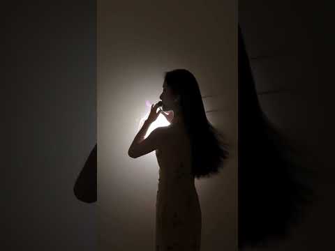 风穿过指缝，刚好接住《精卫》的呐喊！ #精卫 #抖音音乐新风向 #音乐就要这么玩 #笛子