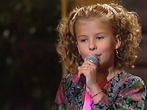 Annika Siltaniemi - Kuljen lapsuuteni päiviin (Tenavatähti -95)