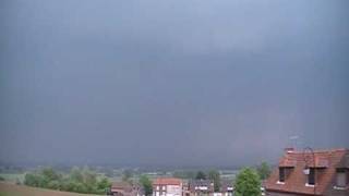 preview picture of video 'Orage du 30 avril 2011 dans le Nord-Pas de Calais'