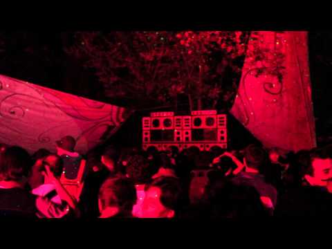 Michael Exodus meeTs Ras Divarius_ HQ