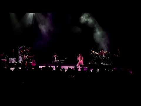 Colbie Caillat- We Both Know ft Gavin DeGraw (Kettering, OH)