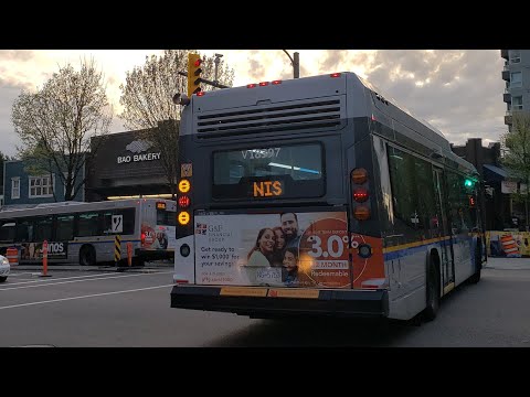 Translink 2018 Nova Bus LFS HEV Hybrid V18397