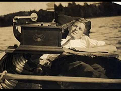 1932: Johnny Hamp's Orchestra - (I’ve Got the Words - I’ve Got the Tune) Hummin' To Myself