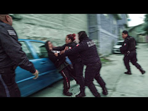 Detienen a Vendedor de Drogas…🚬  - Chico Malo Ep 9 (Documental)