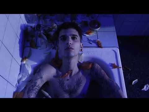 Un muerto más - Volando (Video Oficial)