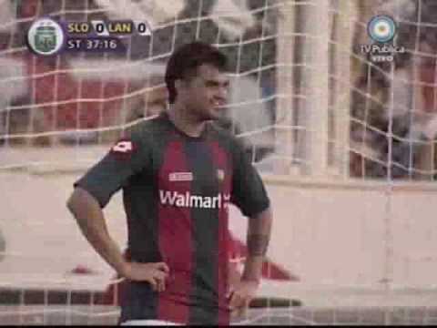 Gaston Aguirre (San Lorenzo) - INCREIBLE Gol en contra ante Lanus