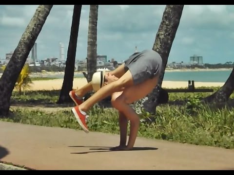 B.boy JonasFlex e Invictus BREAKDANCE IN BEACH  2015