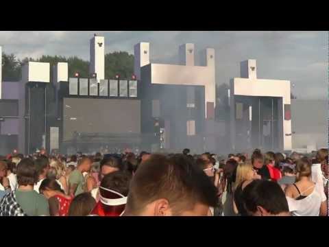 Marco Carola playing Febrij - Dulce de Guandul (Original Mix)