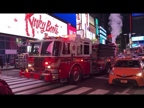 FDNY Engine 37 From Harlem Responding In Midtown Manhattan