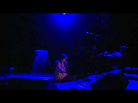 Jefre Cantu with Lisa McGee - Ledesma (live 04/05 2011) from 4x4music.eu