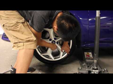 Ford Focus ST - Front Brake Pad Install (Save $200)