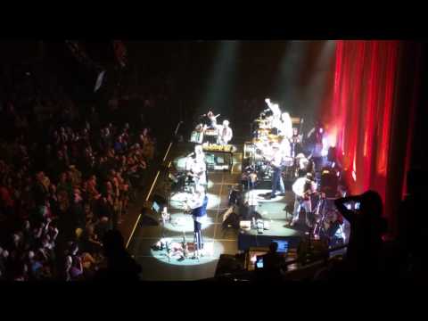 2016-10-13 Brian Wilson with Al Jardine live at San Francisco - California Girls beginning