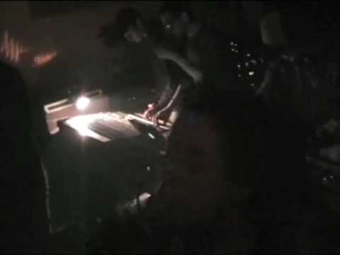 Dub to Palestine   Dubzoic live at c s a  La Torre 2009