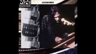 Neil Young  On the way home(live at Massey hall 1971)